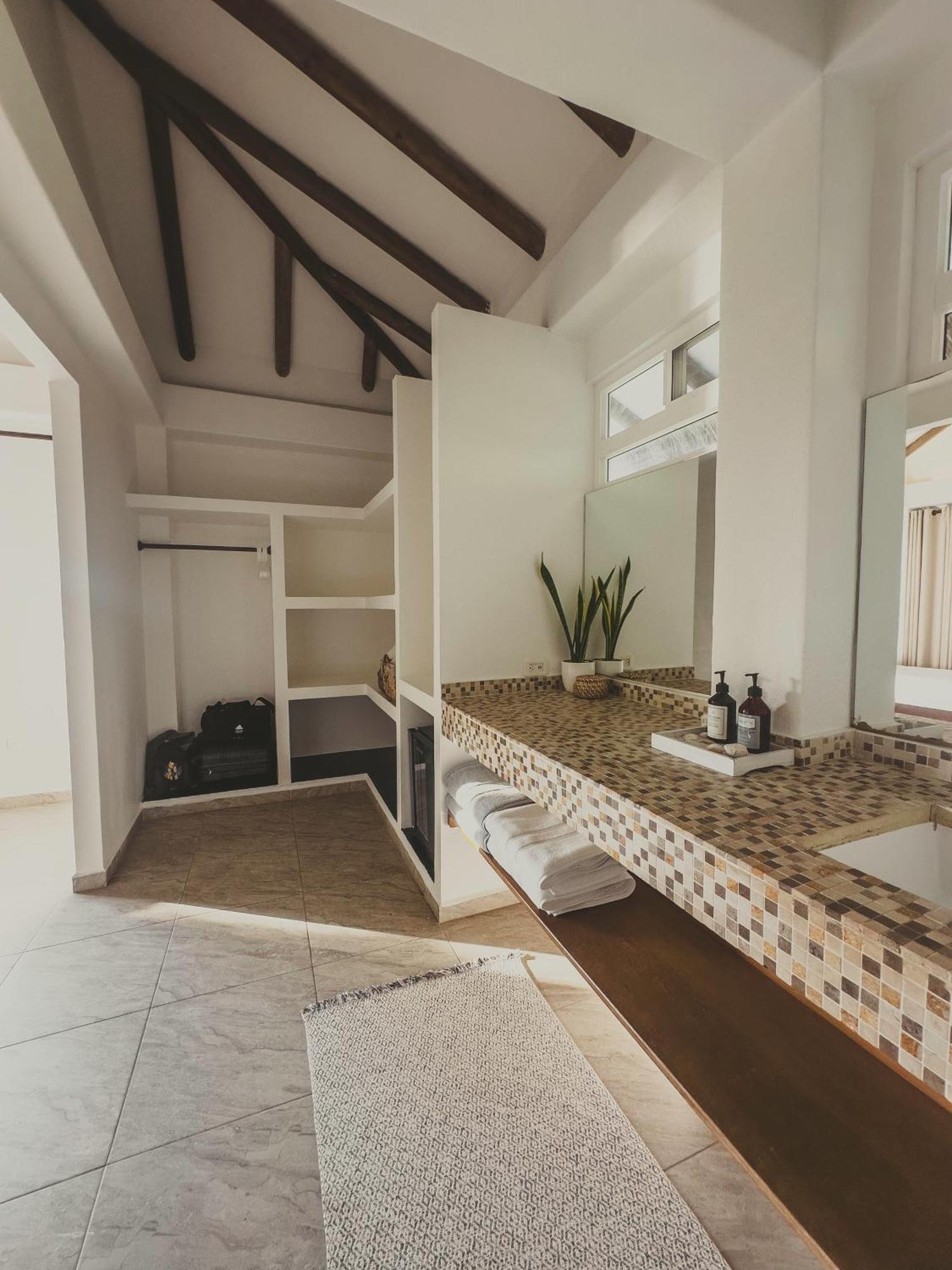 Baru Playa Eco Beach Resort Bagian luar foto