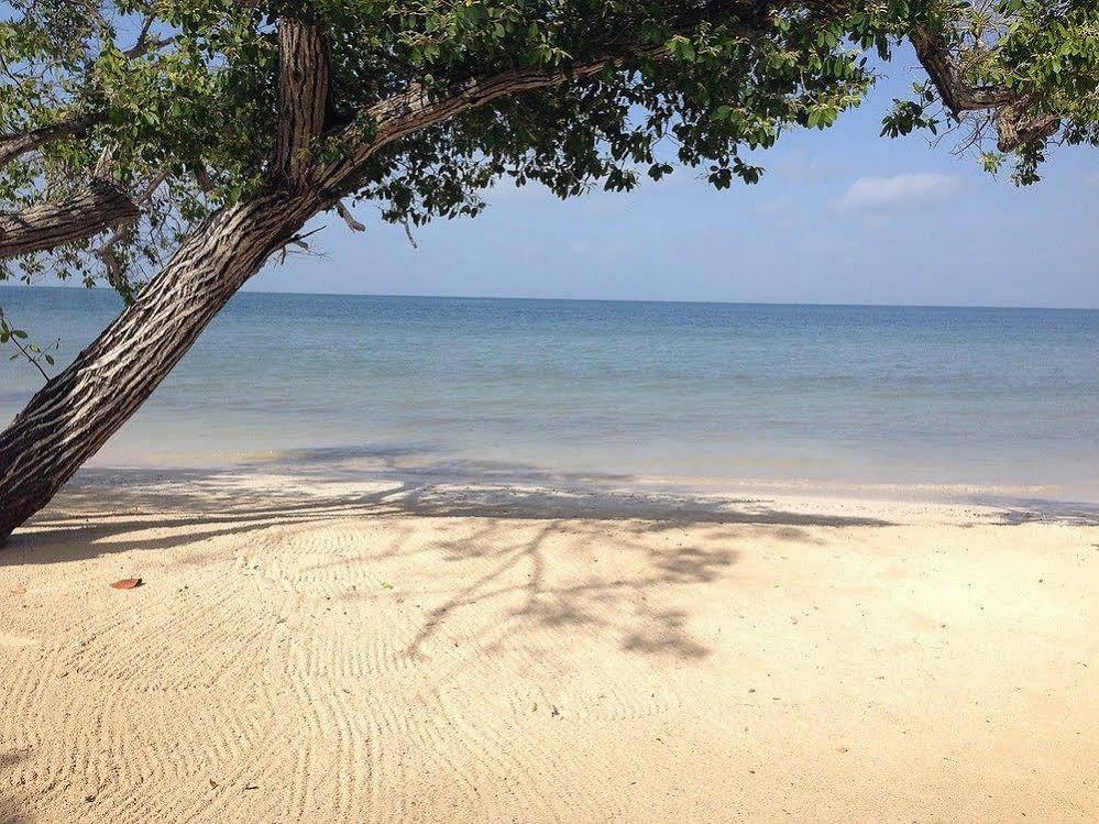 Baru Playa Eco Beach Resort Bagian luar foto